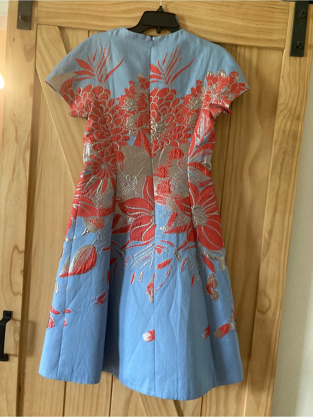 Rickie Freeman for Teri Jon Light Blue Dress with Coral Floral Embroidery Size 4 - Picture 6 of 9